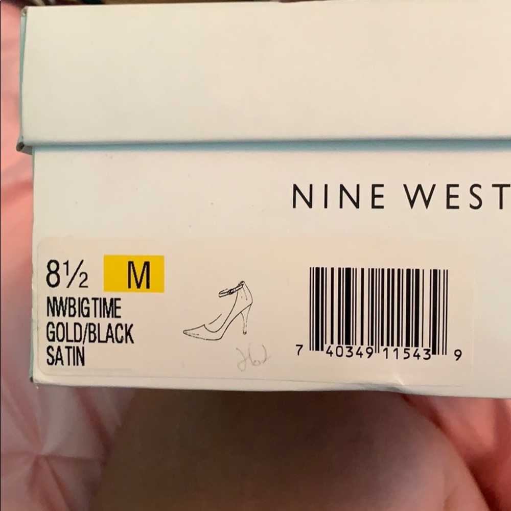 Nine West size 8.5 ladies heels - Picture 7 of 7